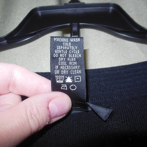 Geoffrey Beene Sport black fine gauge knit dressy v-neck sweater size XL - Picture 5 of 7